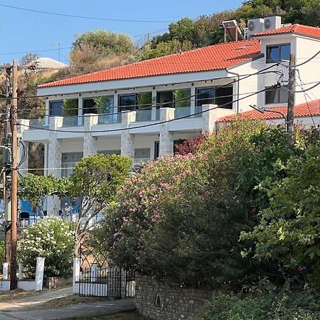Hotel Kinira Exterior photo